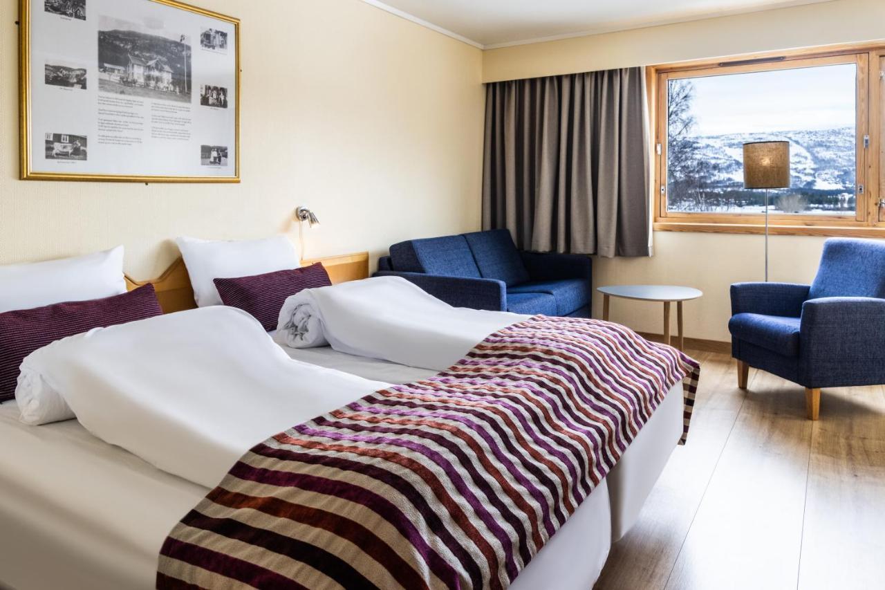 Straand Hotel วราดาล ภายนอก รูปภาพ